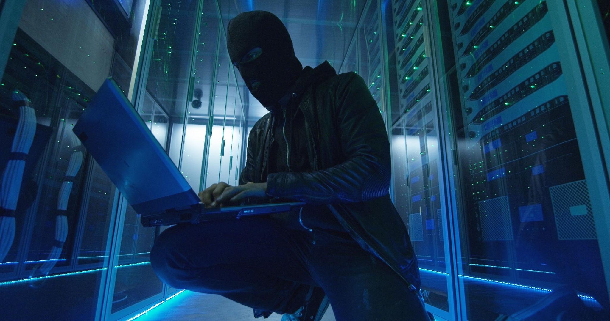 BAG episodio 2 hacker invisibile dentro rete aziendale UNIX